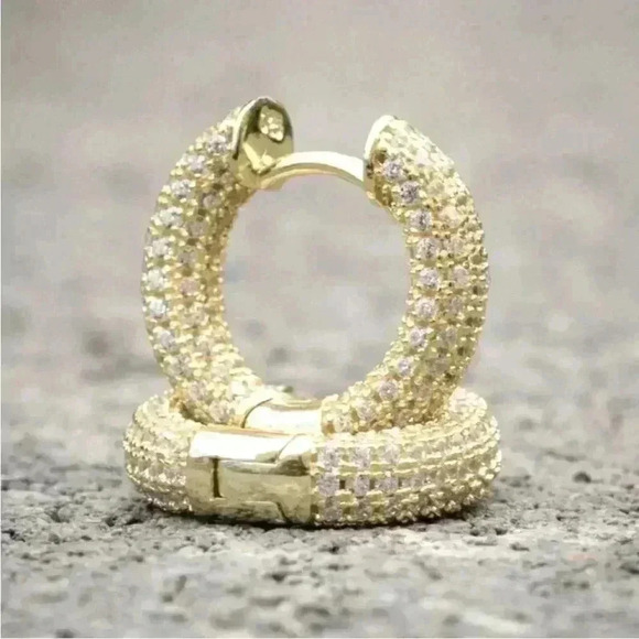 New 18k Yellow Gold Diamond Huggies - Picture 3 of 5